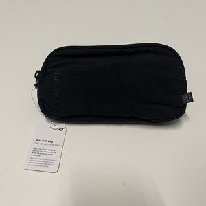Lululemon Mini Belt Bag / OS